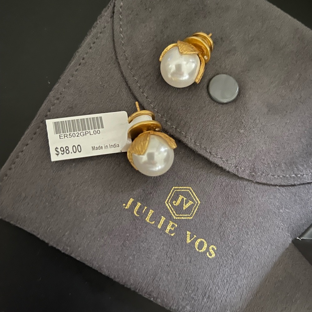 NWT Julie Vos Penelope Pearl Earrings